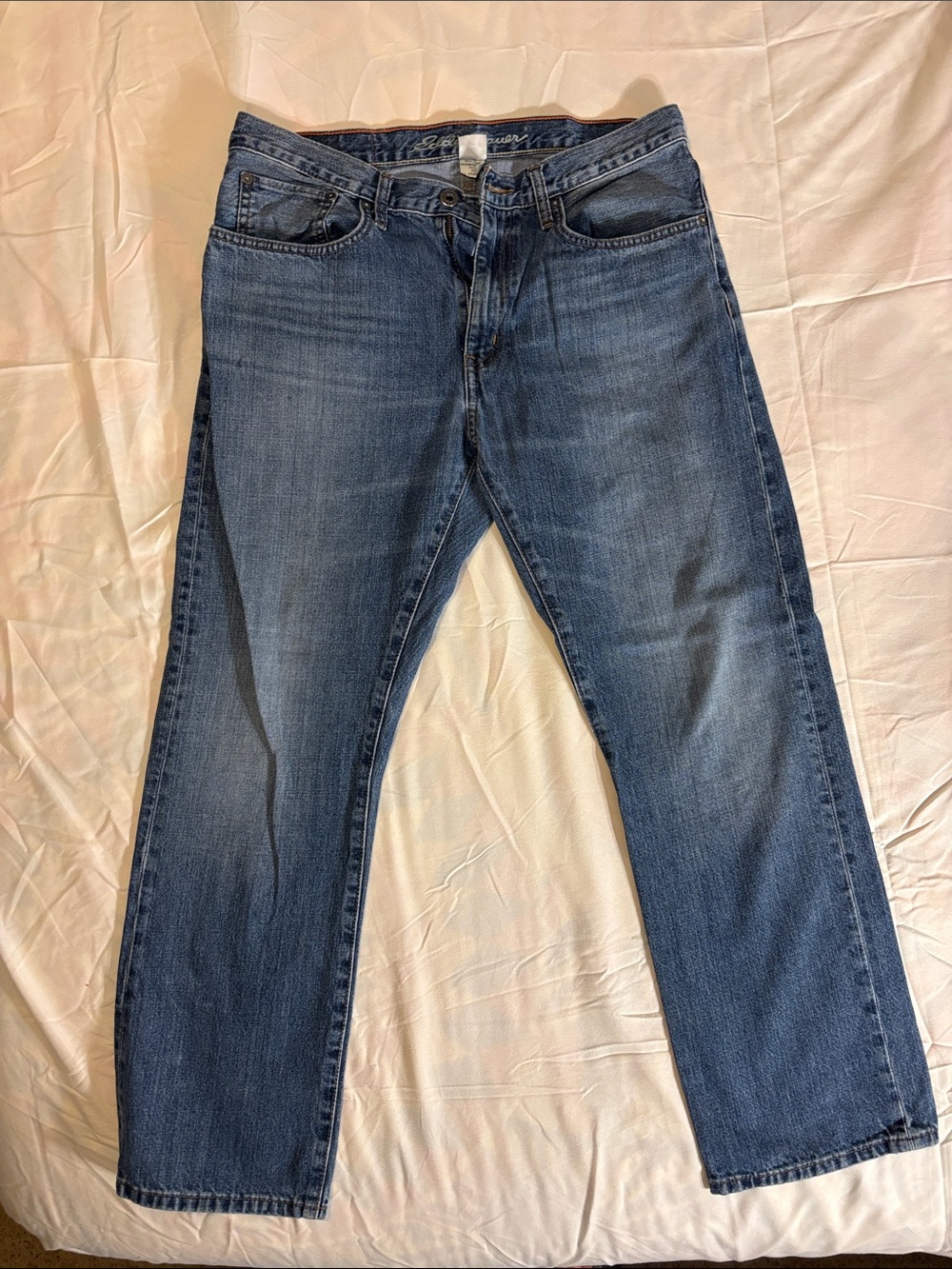 Eddie Bauer Men's Indigo Relaxed Straight Jeans